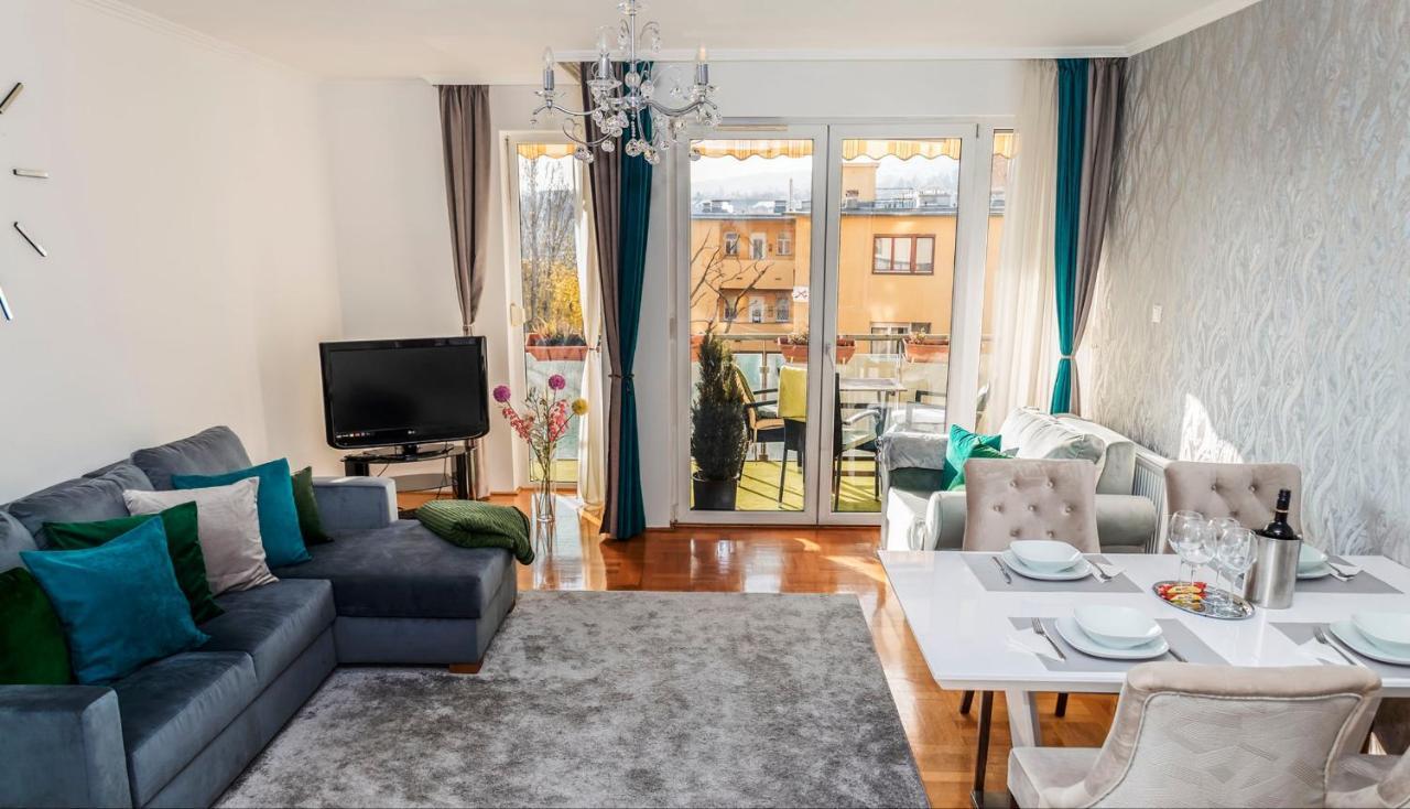Rossalini With Free Parking Apartament *